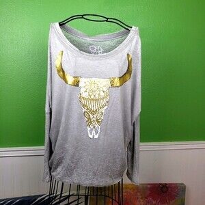 Chaser women's Boho Floral Cow Skull Grey Long Sleeve Shirt Size Medium